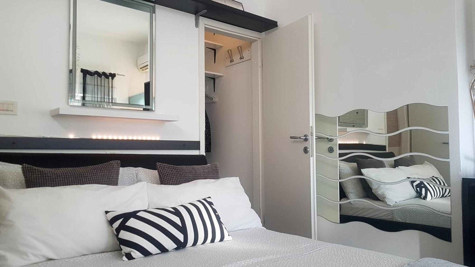 Family Friendly With A Swimming Pool Lovran, Opatija - 14178 Apartman Lovran