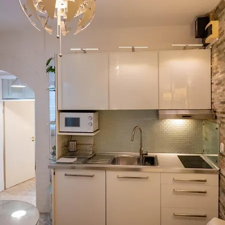 Family Friendly Apartments With A Swimming Pool Lovran, Opatija - 14178 Exterior photo