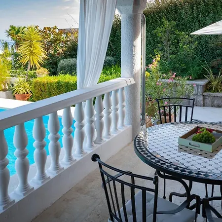Family Friendly Apartments With A Swimming Pool Lovran, Opatija - 14178 Exterior photo