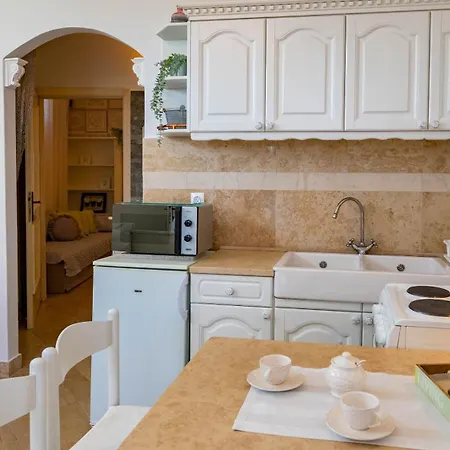 Family Friendly Apartments With A Swimming Pool Lovran, Opatija - 14178 Room photo