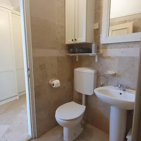 Family Friendly Apartments With A Swimming Pool Lovran, Opatija - 14178 Room photo