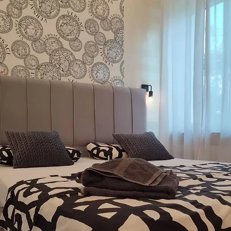 Family Friendly Apartments With A Swimming Pool Lovran, Opatija - 14178 Room photo