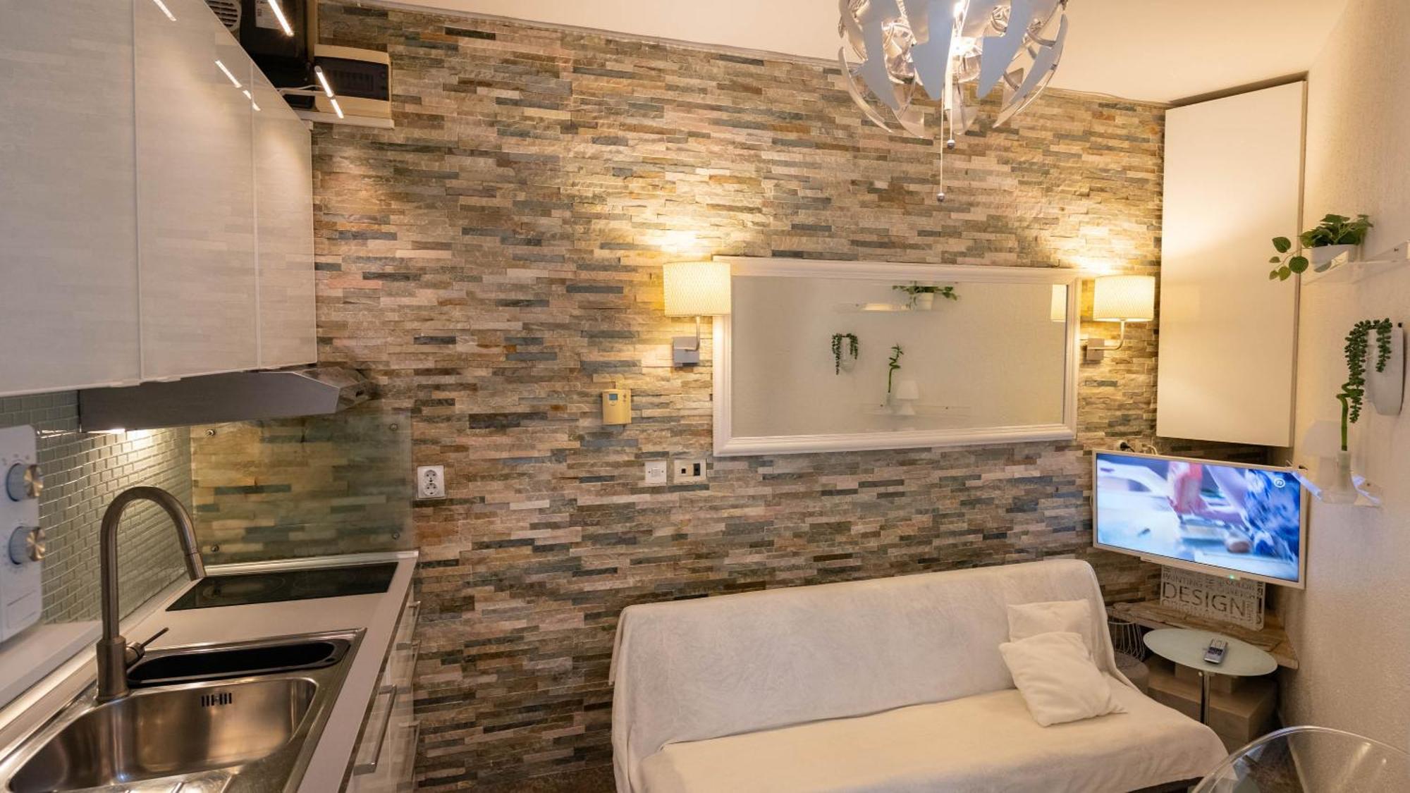 Family Friendly With A Swimming Pool Lovran, Opatija - 14178 Apartment *
